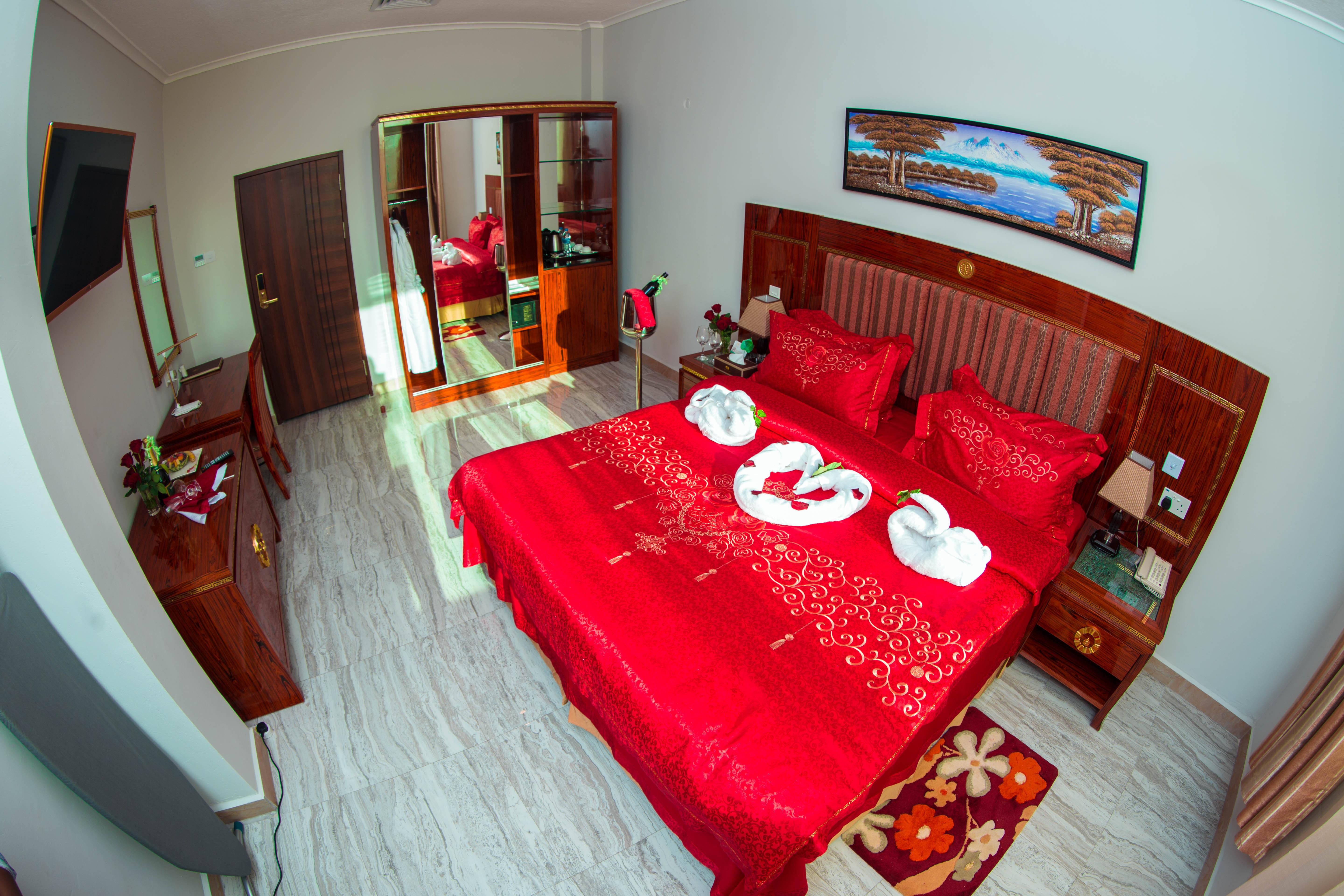 Tiffany Diamond Hotels Ltd - Makunganya Дар-эс-Саламе Экстерьер фото