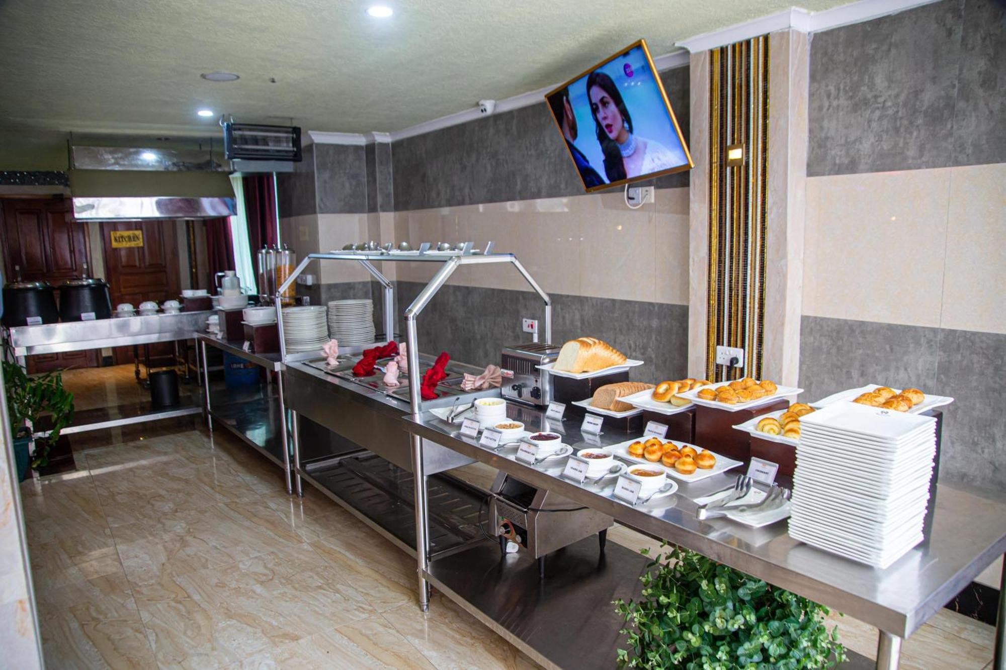 Tiffany Diamond Hotels Ltd - Makunganya Дар-эс-Саламе Экстерьер фото