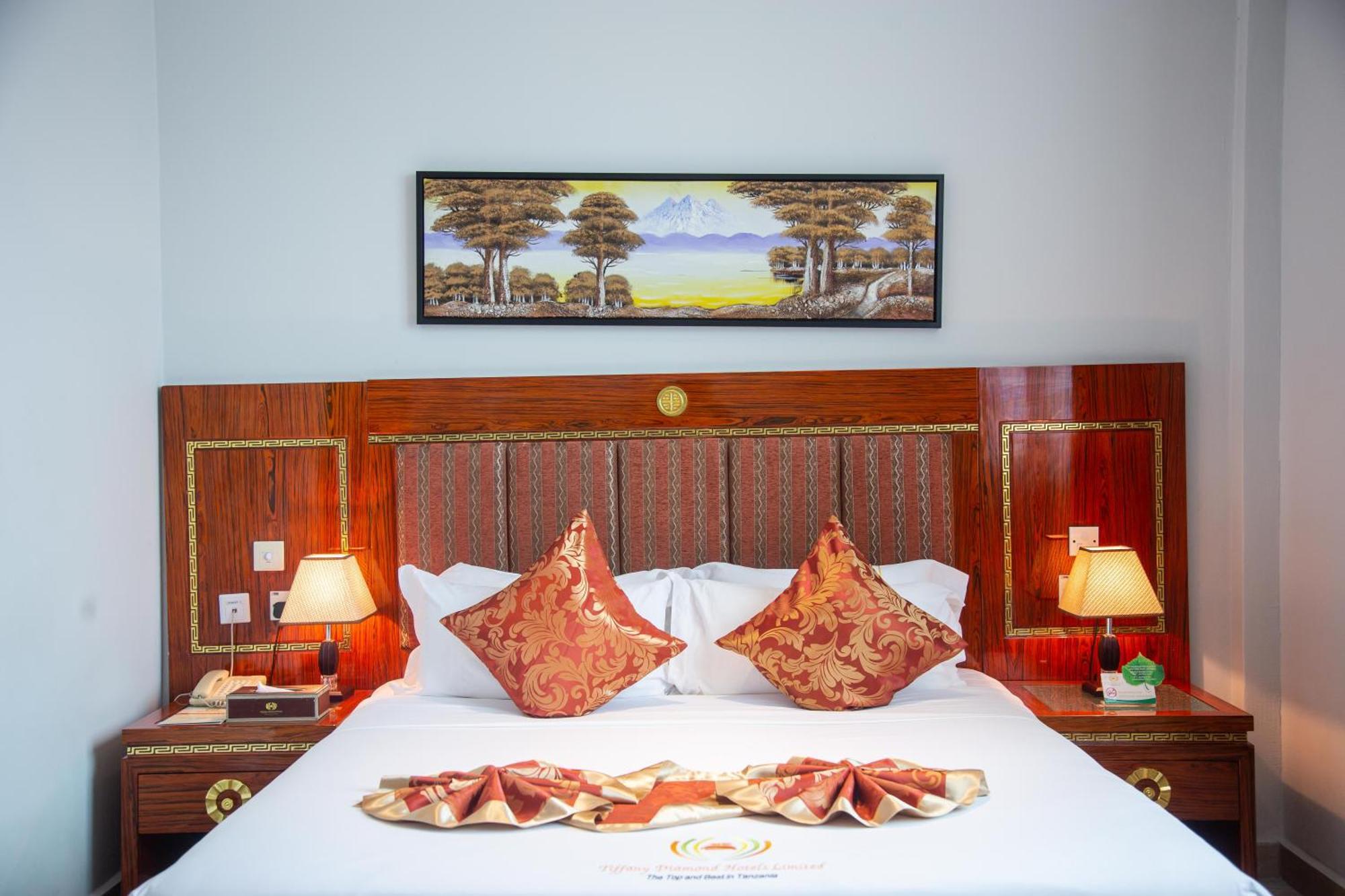 Tiffany Diamond Hotels Ltd - Makunganya Дар-эс-Саламе Экстерьер фото