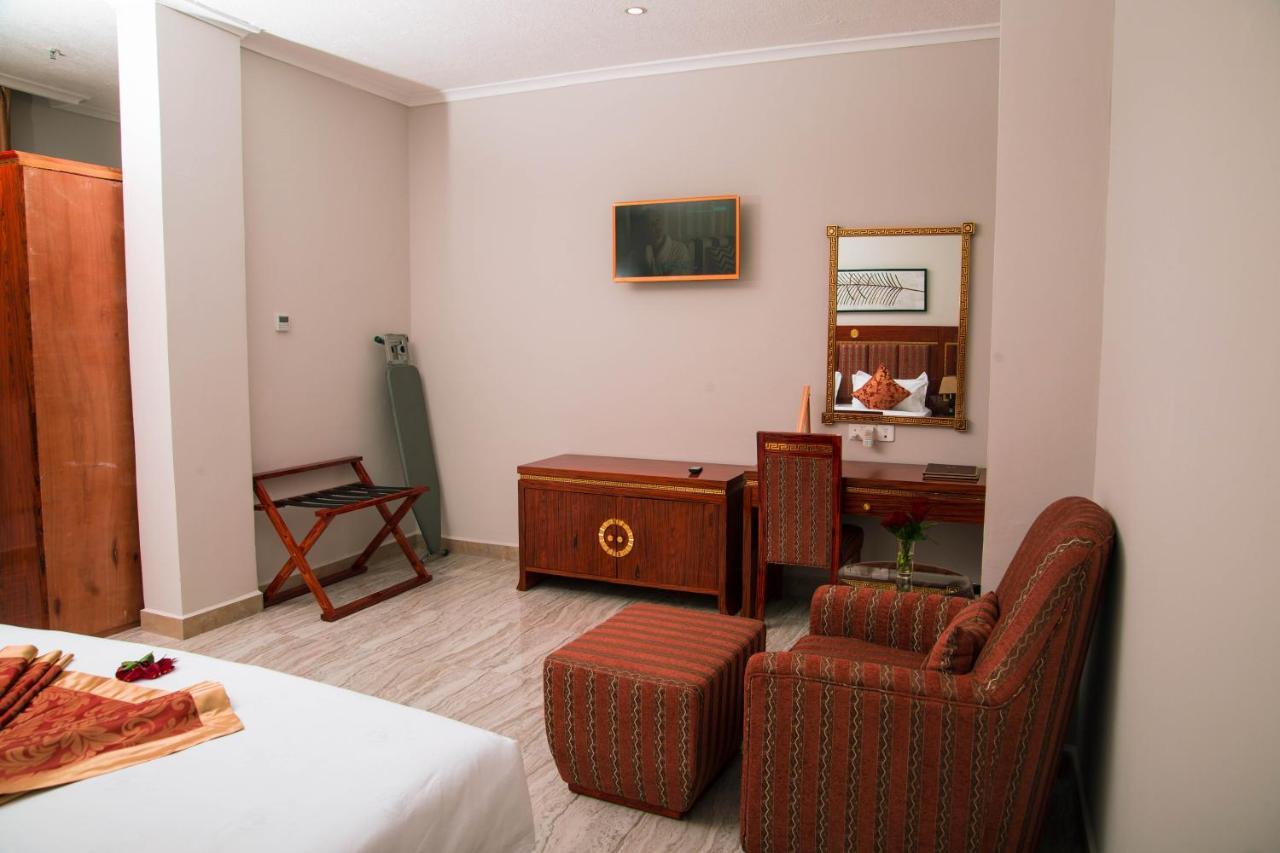 Tiffany Diamond Hotels Ltd - Makunganya Дар-эс-Саламе Экстерьер фото